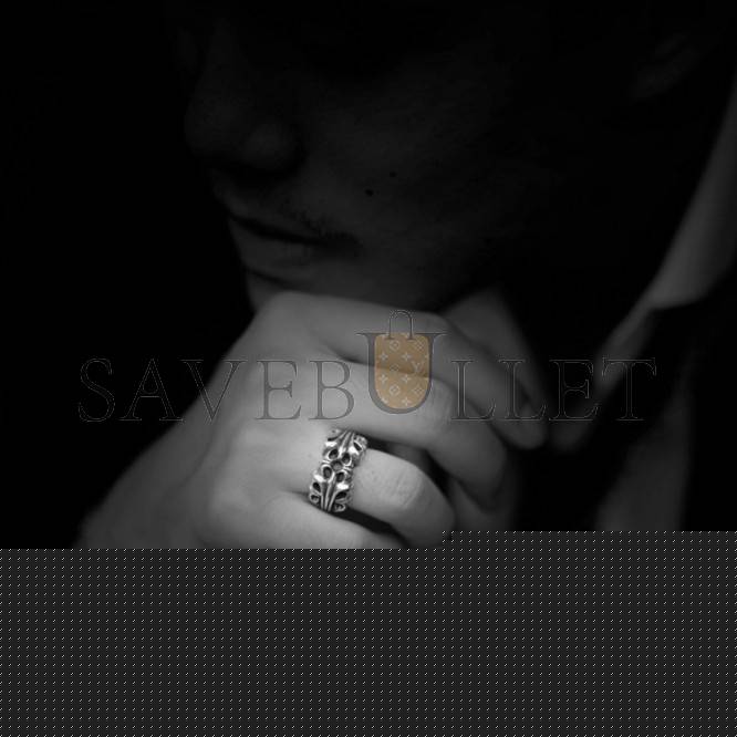 Ch*0me He**ts k&t ring